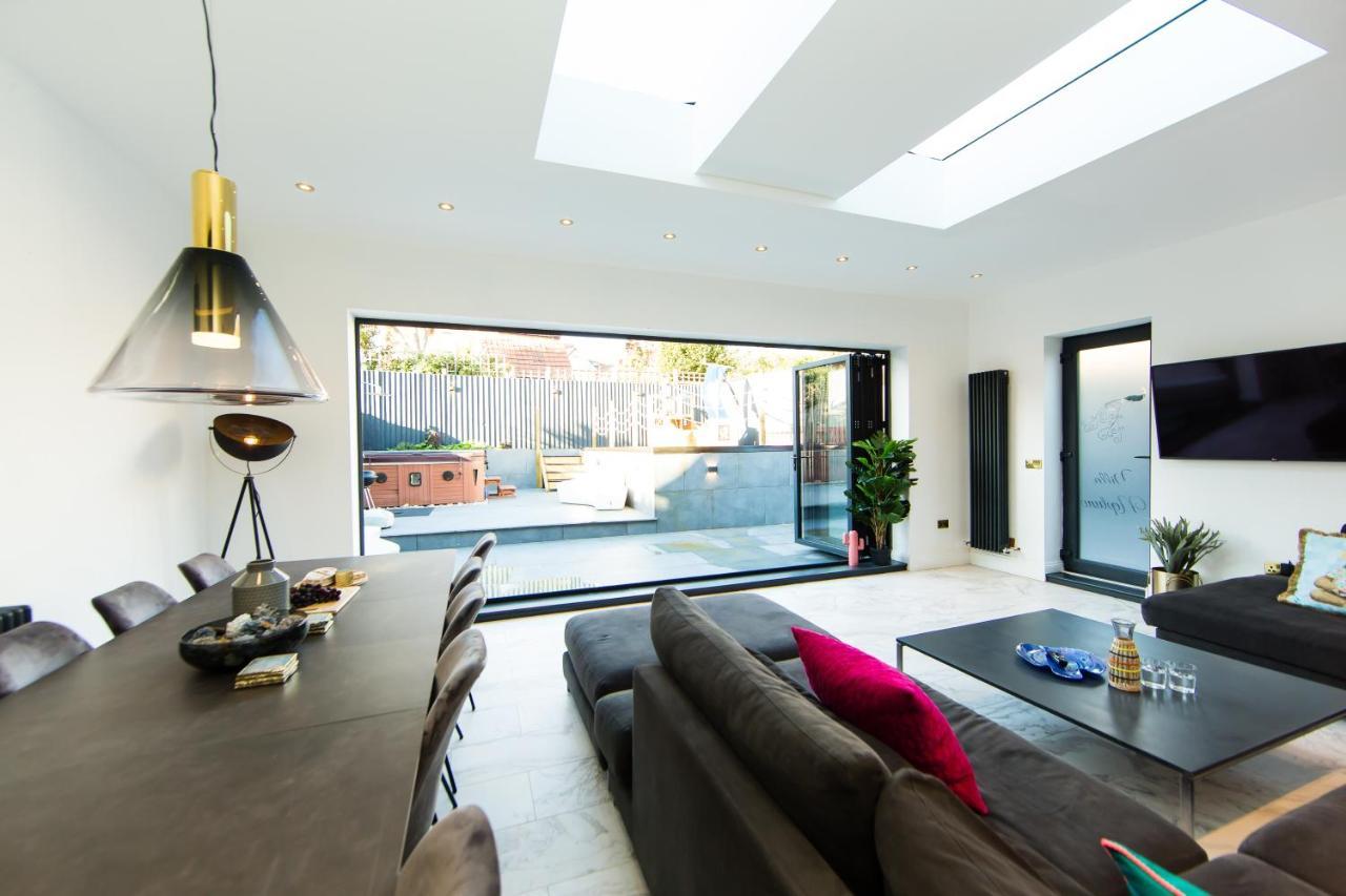Rounton Villa By Maison Parfaite - Hot Tub - Sea Views - Parking Robin Hood's Bay Exterior photo